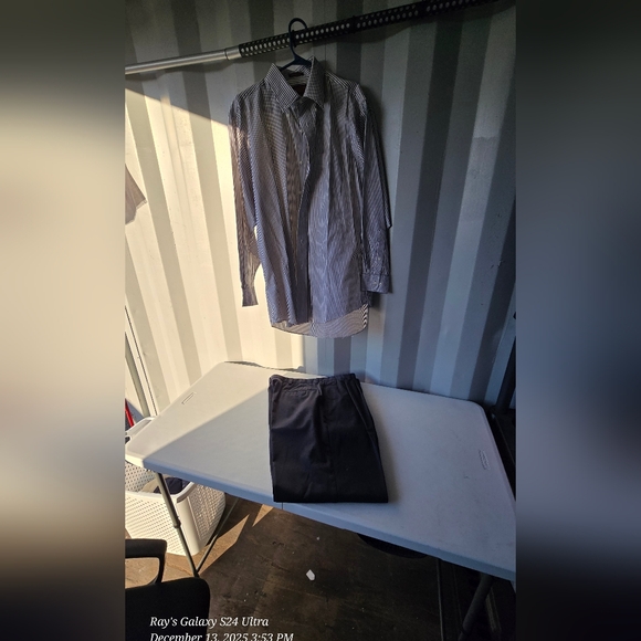 16.5"-Arrow Men's Navy and White Striped Dress Shirt W/ Navy Blue Dockers  40/30 - Picture 2 of 2